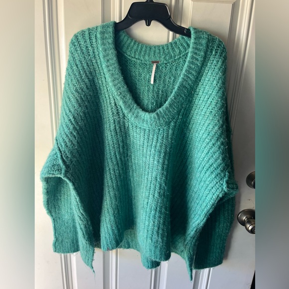 Free People Blue Bell Scoop Neck Oversized Slouchy Electric Teal Sweater Medium - Picture 6 of 10